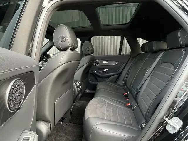 メルセデス・ベンツ ＧＬＣ２２０ d 4マチック AMGライン 長野県 2020(令2)年 2.8万km オブシディアンブラック パノラミックスライディングルーフ/エアサスペンション/純正HDDナビ/フルセグTV/360°ビューカメラ/ハーフレザーシート/D/Nパワーシート/シートヒーター/アンビエントライト/LEDヘッドライト/パワーバックドア/レーダーセーフティパッケージ/パークトロニック/ダイヤモンドグリル/ルーフレール/リア5面プライバシーガラス/キーレスゴー/ETC2.0/保証書・取説・スペアキー