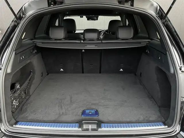 メルセデス・ベンツ ＧＬＣ２２０ d 4マチック AMGライン 長野県 2020(令2)年 2.8万km オブシディアンブラック パノラミックスライディングルーフ/エアサスペンション/純正HDDナビ/フルセグTV/360°ビューカメラ/ハーフレザーシート/D/Nパワーシート/シートヒーター/アンビエントライト/LEDヘッドライト/パワーバックドア/レーダーセーフティパッケージ/パークトロニック/ダイヤモンドグリル/ルーフレール/リア5面プライバシーガラス/キーレスゴー/ETC2.0/保証書・取説・スペアキー