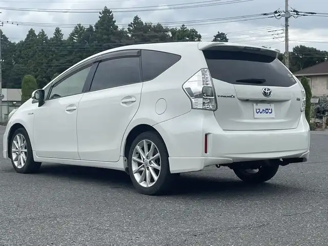 トヨタ プリウス α G ツーリングセレクション 埼玉県 2012(平24)年 11.3万km ホワイトパールクリスタルシャイン (株)IDOMが運営する【じしゃロン鳩ヶ谷店】の自社ローン専用車両になりますこちらは現金またはオートローンご利用時の価格です。自社ローンご希望の方は別途その旨お申付け下さい/純正SDナビ/純正フルセグテレビ/バックカメラ/プッシュスタート/クルーズコントロール/革巻きステアリング/ステアリングスイッチ/フォグランプ/ETC/純正17インチAW/純正フロアマット/スマートキー/スペアキー1本/ドアバイザー/電動格納式ウィンカーミラー/ISOFIX
