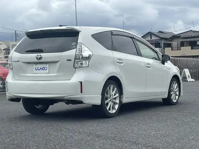 トヨタ プリウス α G ツーリングセレクション 埼玉県 2012(平24)年 11.3万km ホワイトパールクリスタルシャイン (株)IDOMが運営する【じしゃロン鳩ヶ谷店】の自社ローン専用車両になりますこちらは現金またはオートローンご利用時の価格です。自社ローンご希望の方は別途その旨お申付け下さい/純正SDナビ/純正フルセグテレビ/バックカメラ/プッシュスタート/クルーズコントロール/革巻きステアリング/ステアリングスイッチ/フォグランプ/ETC/純正17インチAW/純正フロアマット/スマートキー/スペアキー1本/ドアバイザー/電動格納式ウィンカーミラー/ISOFIX