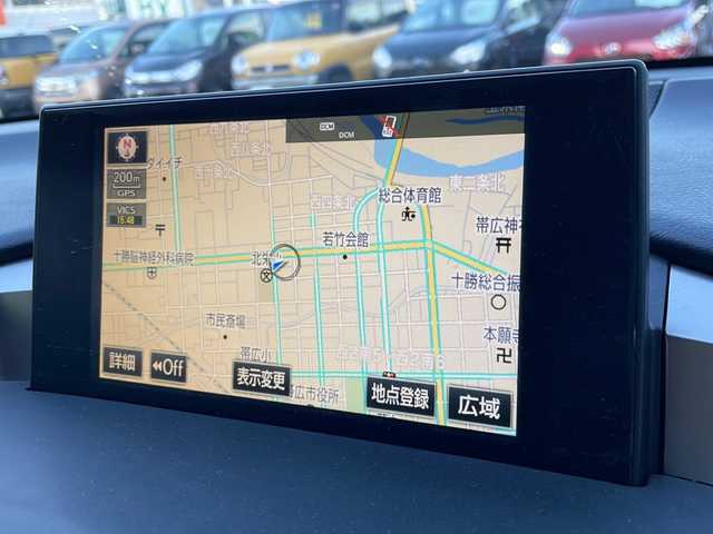 レクサス ＮＸ 300h Fスポーツ 道東・釧路十勝 2015(平27)年 5.5万km スターライトブラックガラスフレーク 4WD/サンルーフ/純正ナビ(FM・AM・BT・SD・CD・DVD)/バックカメラ/シートヒーター前席/電動パーキングブレーキ/コーナーセンサー/パワーリアゲート/ステアリングヒーター/クルーズコントロール/積込タイヤ(アルミ付スタッドレス)/パドルシフト/ETC/プッシュスタート/純正ドアバイザー/電格ミラー/純正フロアマット/横滑り防止