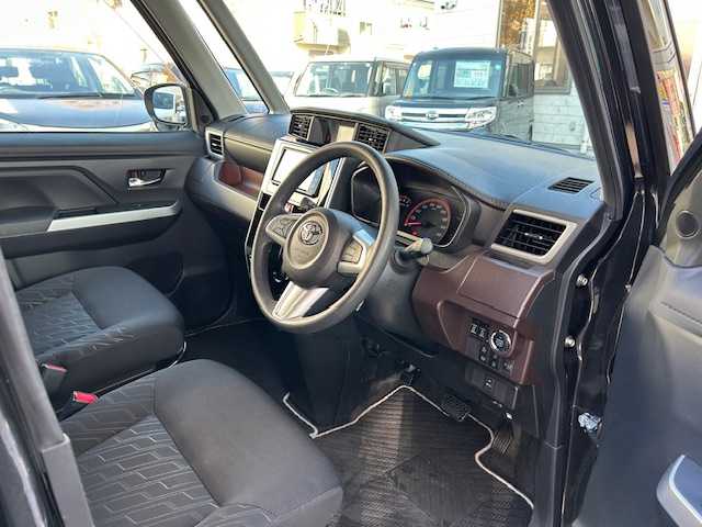 トヨタ ルーミー G コージーエディション 東京都 2020(令2)年 2万km ブラックマイカメタリック スマートアシスト３/純正SDナビ フルセグTV/CD SD Bluetooth FMAM/バックカメラ/両側パワースライドドア/シートヒーター（前席）/衝突被軽減システム/衝突警報機能/車線逸脱警報機能/誤発信抑制制御機能/先行車発進お知らせ機能/オートハイビーム/コーナーセンサー/メッキバックドアガーニッシュ/シートバックテーブル/スペアキー/保証書＆取扱説明書