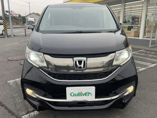 ホンダ ステップワゴン スパーダ クールスピリット 神奈川県 2015(平27)年 7.5万km プレミアムスパークルブラックパール 衝突軽減システム/レーンキープアシスト/横滑り防止装置/アダプティブクルーズコントロール/パドルシフト/カーテンエアバッグ/サイドエアバッグ/純正ナビ/FM/AM/BT/DVD/CD/フルセグTV/HDMI/USB/バックカメラ/純正フリップダウン/ハーフレザーシート/シートヒーターD席＋N席/ワクワクゲート/両側パワースライドドア/純正17インチAW/ウォークスルー/スマートキーx2本/オートライト/LEDヘッドライト/フォグランプ