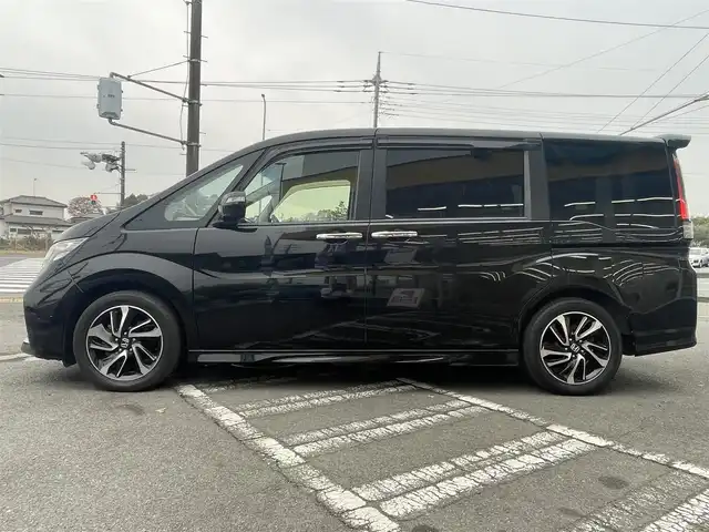 ホンダ ステップワゴン スパーダ クールスピリット 神奈川県 2015(平27)年 7.5万km プレミアムスパークルブラックパール 衝突軽減システム/レーンキープアシスト/横滑り防止装置/アダプティブクルーズコントロール/パドルシフト/カーテンエアバッグ/サイドエアバッグ/純正ナビ/FM/AM/BT/DVD/CD/フルセグTV/HDMI/USB/バックカメラ/純正フリップダウン/ハーフレザーシート/シートヒーターD席＋N席/ワクワクゲート/両側パワースライドドア/純正17インチAW/ウォークスルー/スマートキーx2本/オートライト/LEDヘッドライト/フォグランプ