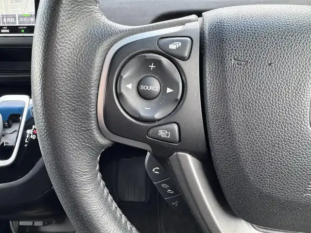 ホンダ フリード ハイブリット G ホンダセンシング 愛媛県 2020(令2)年 6.4万km クリスタルブラックパール ホンダセンシング/プッシュスタート/純正8インチナビ（CD/DVD/フルセグTV/Bluetooth/SD)/バックカメラ/ETC/両側パワースライドドア/オートライト/スマートキー/LEDヘッドライト/純正アルミホイール