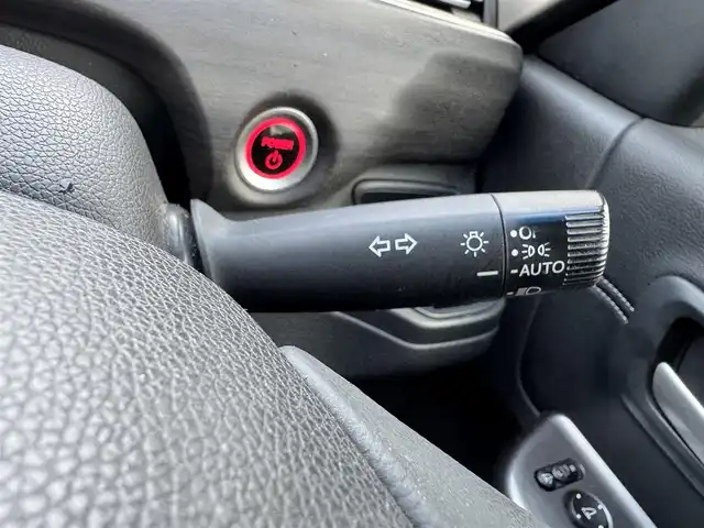 ホンダ フリード ハイブリット G ホンダセンシング 愛媛県 2020(令2)年 6.4万km クリスタルブラックパール ホンダセンシング/プッシュスタート/純正8インチナビ（CD/DVD/フルセグTV/Bluetooth/SD)/バックカメラ/ETC/両側パワースライドドア/オートライト/スマートキー/LEDヘッドライト/純正アルミホイール