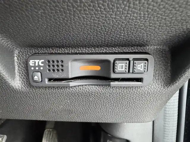 ホンダ フリード ハイブリット G ホンダセンシング 愛媛県 2020(令2)年 6.4万km クリスタルブラックパール ホンダセンシング/プッシュスタート/純正8インチナビ（CD/DVD/フルセグTV/Bluetooth/SD)/バックカメラ/ETC/両側パワースライドドア/オートライト/スマートキー/LEDヘッドライト/純正アルミホイール