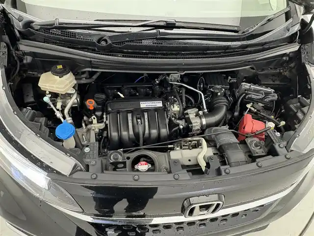 ホンダ フリード ハイブリット G ホンダセンシング 滋賀県 2020(令2)年 6.4万km クリスタルブラックパール 純正9インチナビ/ＣＤ/DVD/USB/Bluetooth/フルセグテレビ/バックカメラ/ホンダセンシング/両側パワースライドドア/ハーフレザーシート/LEDヘッドライト/オートライト/プッシュスタート/スマートキー/純正フロアマット