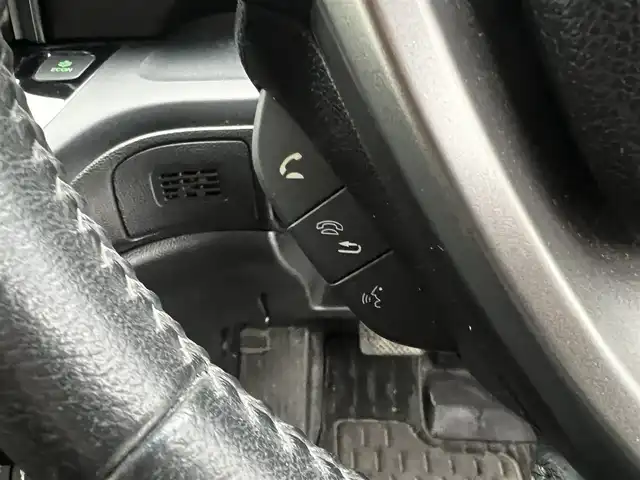 ホンダ フリード ハイブリット G ホンダセンシング 滋賀県 2020(令2)年 6.4万km クリスタルブラックパール 純正9インチナビ/ＣＤ/DVD/USB/Bluetooth/フルセグテレビ/バックカメラ/ホンダセンシング/両側パワースライドドア/ハーフレザーシート/LEDヘッドライト/オートライト/プッシュスタート/スマートキー/純正フロアマット