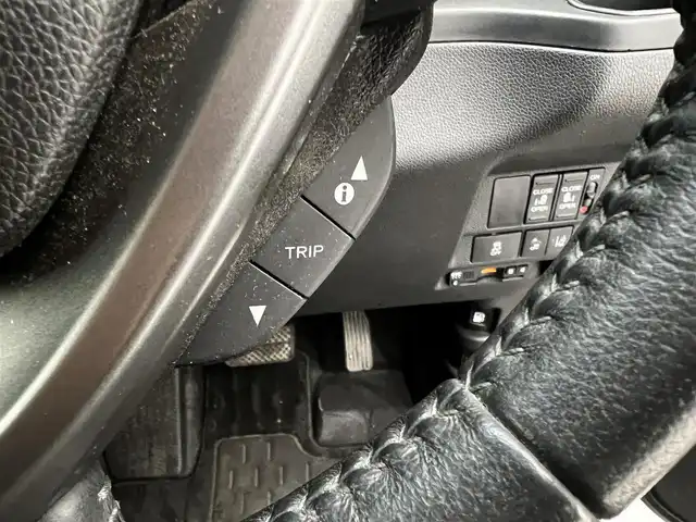 ホンダ フリード ハイブリット G ホンダセンシング 滋賀県 2020(令2)年 6.4万km クリスタルブラックパール 純正9インチナビ/ＣＤ/DVD/USB/Bluetooth/フルセグテレビ/バックカメラ/ホンダセンシング/両側パワースライドドア/ハーフレザーシート/LEDヘッドライト/オートライト/プッシュスタート/スマートキー/純正フロアマット