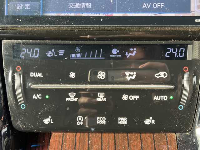 トヨタ ハリアー プレミアム 静岡県 2017(平29)年 5.6万km ホワイトパールクリスタルシャイン /アルパインナビ/地デジTV//社外CD/DVD/Bluetooth//バックカメラ//モデリスタエアロ//レザーシート//シートヒーター//セーフティセンス//オートハイビーム//レーンキープアシスト//クルーズコントロール//LEDヘッドライト//純正18インチAW//保証書//取説