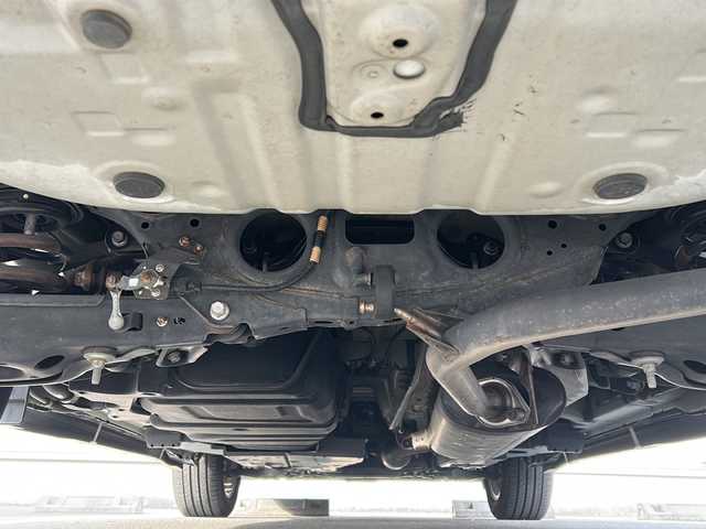 トヨタ ハリアー プレミアム 静岡県 2017(平29)年 5.6万km ホワイトパールクリスタルシャイン /アルパインナビ/地デジTV//社外CD/DVD/Bluetooth//バックカメラ//モデリスタエアロ//レザーシート//シートヒーター//セーフティセンス//オートハイビーム//レーンキープアシスト//クルーズコントロール//LEDヘッドライト//純正18インチAW//保証書//取説