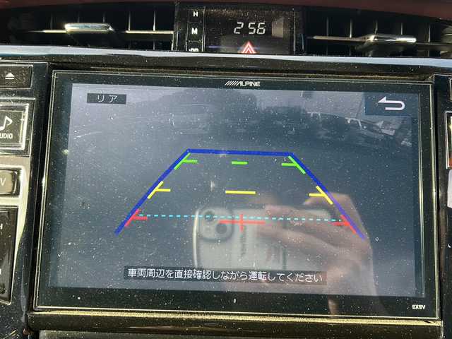 トヨタ ハリアー プレミアム 静岡県 2017(平29)年 5.6万km ホワイトパールクリスタルシャイン /アルパインナビ/地デジTV//社外CD/DVD/Bluetooth//バックカメラ//モデリスタエアロ//レザーシート//シートヒーター//セーフティセンス//オートハイビーム//レーンキープアシスト//クルーズコントロール//LEDヘッドライト//純正18インチAW//保証書//取説