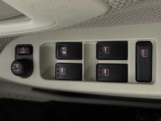 ダイハツ ムーヴ L 新潟県 2016(平28)年 6.1万km ブライトシルバーメタリック ４ＷＤ/純正メモリナビ/フルセグ/バックモニター/ＥＴＣ/キーレス/スペアキー/ドラレコ/フォグ/電動格納ミラー/ステアリングスイッチ