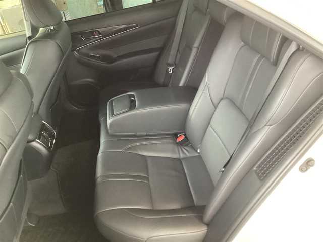 トヨタ クラウン ハイブリッド アスリートS 宮城県 2014(平26)年 4.7万km ホワイトパールクリスタルシャイン トヨタ純正ナビ/（フルセグ/CD/DVD/Bluetooth）/トヨタ純正カメラ一体型ドライブレコーダー/トヨタ純正フロアマット/バックカメラ/パノラミックビューモニター/ビルトインETC/衝突軽減ブレーキ/レーダークルーズコントロール/レーンアシスト/レザーシート/前席パワーシート/前席シートヒーター・ベンチレーション/電動チルトテレスコピックステアリング/オールAUTOパワーウインドウ/フォグランプ/ドアバイザー/スペアタイヤ/保証書・取扱説明書・スペアキー