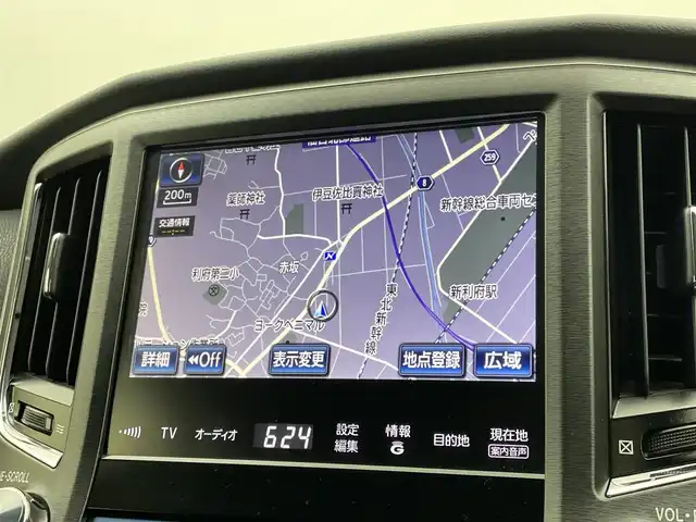 トヨタ クラウン ハイブリッド アスリートS 宮城県 2014(平26)年 4.7万km ホワイトパールクリスタルシャイン トヨタ純正ナビ/（フルセグ/CD/DVD/Bluetooth）/純正カメラ一体型ドライブレコーダー/純正フロアマット/バックカメラ/パノラミックビューモニター/ビルトインETC/衝突軽減ブレーキ/レーダークルーズコントロール/レーンアシスト/レザーシート/前席パワーシート/前席シートヒーター・ベンチレーション/電動チルトテレスコピックステアリング/オールAUTOパワーウインドウ/フォグランプ/ドアバイザー/スペアタイヤ/保証書・取扱説明書・スペアキー