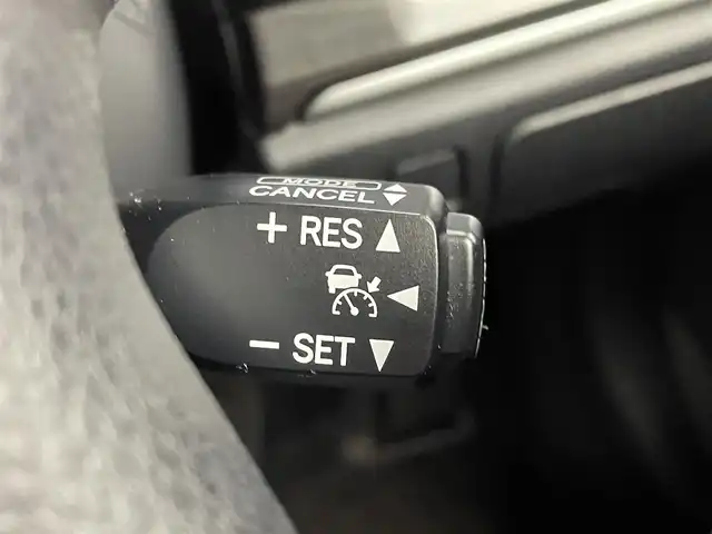 トヨタ クラウン ハイブリッド アスリートS 宮城県 2014(平26)年 4.7万km ホワイトパールクリスタルシャイン トヨタ純正ナビ/（フルセグ/CD/DVD/Bluetooth）/純正カメラ一体型ドライブレコーダー/純正フロアマット/バックカメラ/パノラミックビューモニター/ビルトインETC/衝突軽減ブレーキ/レーダークルーズコントロール/レーンアシスト/レザーシート/前席パワーシート/前席シートヒーター・ベンチレーション/電動チルトテレスコピックステアリング/オールAUTOパワーウインドウ/フォグランプ/ドアバイザー/スペアタイヤ/保証書・取扱説明書・スペアキー