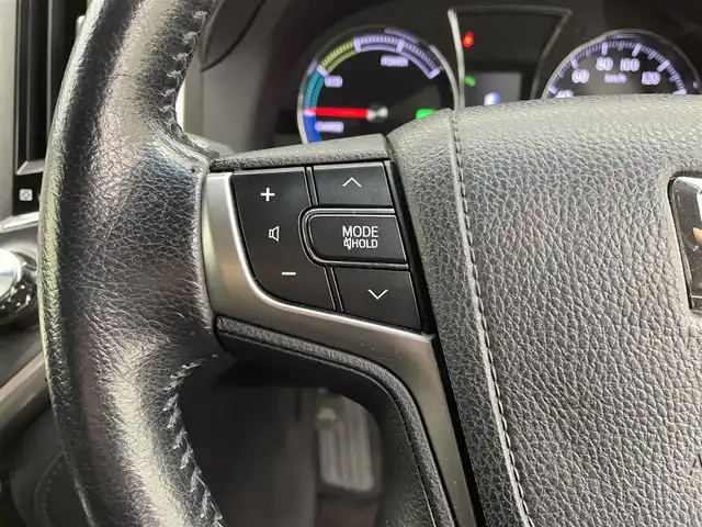 トヨタ クラウン ハイブリッド アスリートS 宮城県 2014(平26)年 4.7万km ホワイトパールクリスタルシャイン トヨタ純正ナビ/（フルセグ/CD/DVD/Bluetooth）/純正カメラ一体型ドライブレコーダー/純正フロアマット/バックカメラ/パノラミックビューモニター/ビルトインETC/衝突軽減ブレーキ/レーダークルーズコントロール/レーンアシスト/レザーシート/前席パワーシート/前席シートヒーター・ベンチレーション/電動チルトテレスコピックステアリング/オールAUTOパワーウインドウ/フォグランプ/ドアバイザー/スペアタイヤ/保証書・取扱説明書・スペアキー