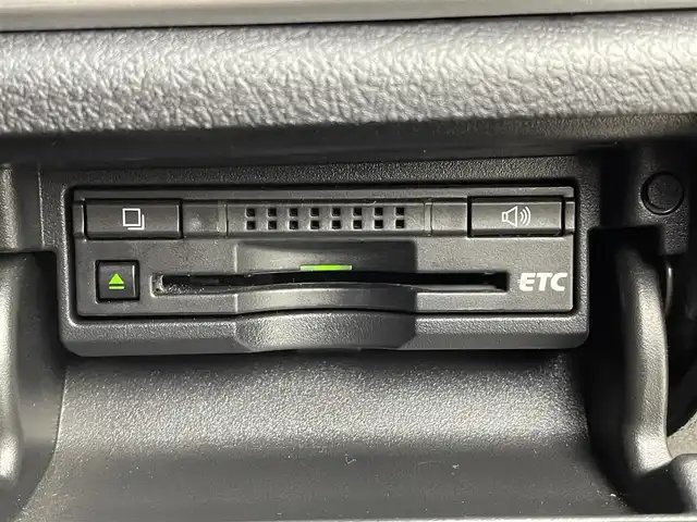 トヨタ クラウン ハイブリッド アスリートS 宮城県 2014(平26)年 4.7万km ホワイトパールクリスタルシャイン トヨタ純正ナビ/（フルセグ/CD/DVD/Bluetooth）/純正カメラ一体型ドライブレコーダー/純正フロアマット/バックカメラ/パノラミックビューモニター/ビルトインETC/衝突軽減ブレーキ/レーダークルーズコントロール/レーンアシスト/レザーシート/前席パワーシート/前席シートヒーター・ベンチレーション/電動チルトテレスコピックステアリング/オールAUTOパワーウインドウ/フォグランプ/ドアバイザー/スペアタイヤ/保証書・取扱説明書・スペアキー