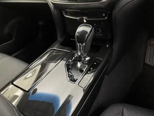 トヨタ クラウン ハイブリッド アスリートS 宮城県 2014(平26)年 4.7万km ホワイトパールクリスタルシャイン トヨタ純正ナビ/（フルセグ/CD/DVD/Bluetooth）/純正カメラ一体型ドライブレコーダー/純正フロアマット/バックカメラ/パノラミックビューモニター/ビルトインETC/衝突軽減ブレーキ/レーダークルーズコントロール/レーンアシスト/レザーシート/前席パワーシート/前席シートヒーター・ベンチレーション/電動チルトテレスコピックステアリング/オールAUTOパワーウインドウ/フォグランプ/ドアバイザー/スペアタイヤ/保証書・取扱説明書・スペアキー