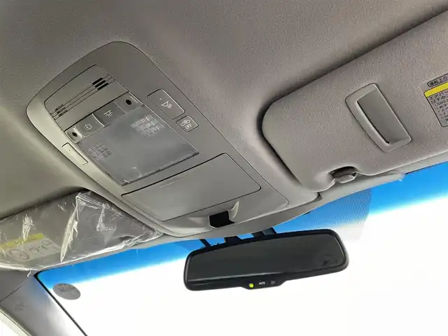 トヨタ クラウン ハイブリッド アスリートS 宮城県 2014(平26)年 4.7万km ホワイトパールクリスタルシャイン トヨタ純正ナビ/（フルセグ/CD/DVD/Bluetooth）/純正カメラ一体型ドライブレコーダー/純正フロアマット/バックカメラ/パノラミックビューモニター/ビルトインETC/衝突軽減ブレーキ/レーダークルーズコントロール/レーンアシスト/レザーシート/前席パワーシート/前席シートヒーター・ベンチレーション/電動チルトテレスコピックステアリング/オールAUTOパワーウインドウ/フォグランプ/ドアバイザー/スペアタイヤ/保証書・取扱説明書・スペアキー