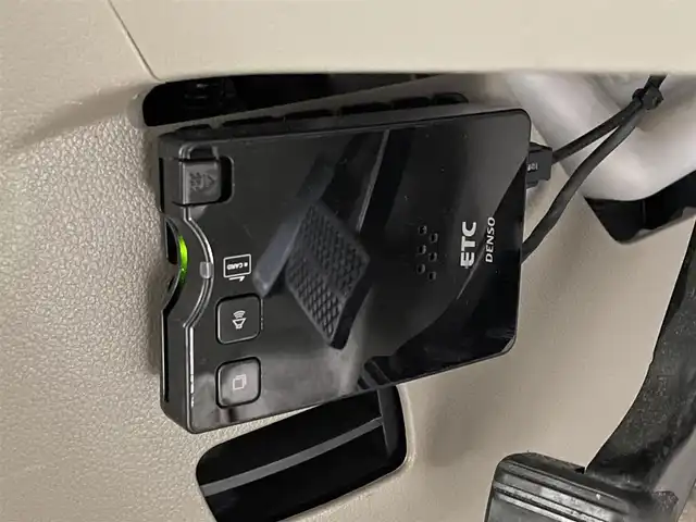 ホンダ Ｎ ＢＯＸ G Lパッケージ 福井県 2013(平25)年 10.6万km プレミアムホワイトパール 社外SDナビ/片側電動ドア/社外ETC/純正アルミホイール/スマートキー/プッシュスタート/ヘッドライトレベライザー/純正フロアマット/ACC/横滑り防止装置/純正キセノンヘッドライト/電動格納ミラー