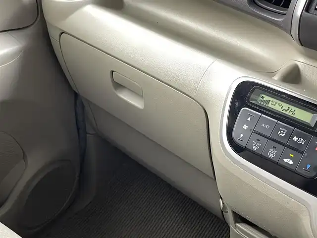 ホンダ Ｎ ＢＯＸ G Lパッケージ 福井県 2013(平25)年 10.6万km プレミアムホワイトパール 社外SDナビ/片側電動ドア/社外ETC/純正アルミホイール/スマートキー/プッシュスタート/ヘッドライトレベライザー/純正フロアマット/ACC/横滑り防止装置/純正キセノンヘッドライト/電動格納ミラー