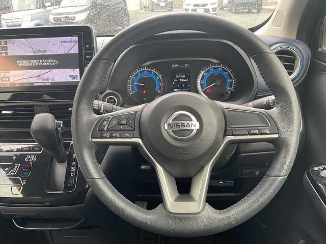 日産 デイズ ハイウェイスターG ターボ 福岡県 2020(令2)年 2.7万km ブラック 純正ナビ/（Bluetooth/CD/DVD/SD/USB/TV/AM/FM）/全方位カメラ/バックカメラ/前後ドライブレコーダー/ETC/純正15インチアルミホイール/車線逸脱警報/衝突軽減ブレーキ/LEDヘッドライト/スマートキー/プッシュスタート/ヘッドライトレベライザー/ステアリングスイッチ/フォグランプ