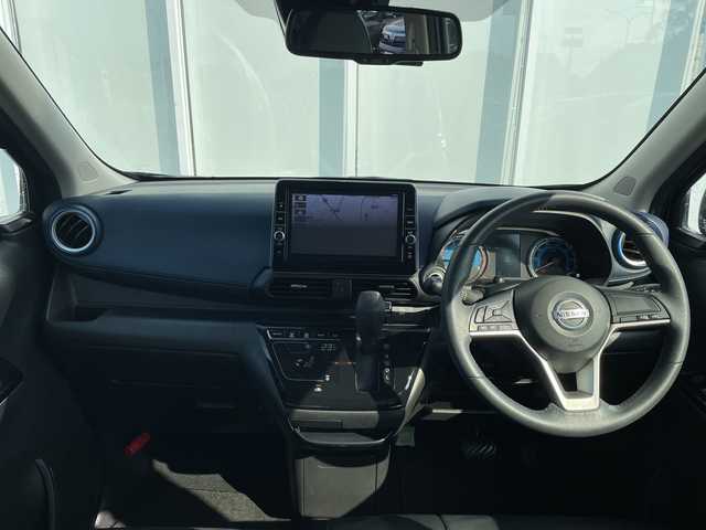 日産 デイズ ハイウェイスターG ターボ 福岡県 2020(令2)年 2.7万km ブラック 純正ナビ/（Bluetooth/CD/DVD/SD/USB/TV/AM/FM）/全方位カメラ/バックカメラ/前後ドライブレコーダー/ETC/純正15インチアルミホイール/車線逸脱警報/衝突軽減ブレーキ/LEDヘッドライト/スマートキー/プッシュスタート/ヘッドライトレベライザー/ステアリングスイッチ/フォグランプ