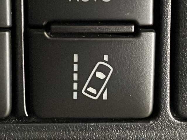 トヨタ ヴォクシー ZS 煌Ⅱ 広島県 2019(令1)年 6万km ブラック 禁煙車/ＡＬＰＩＮＥ１１型ナビ/１２．８型後席フリップダウンモニター/バックカメラ/両側パワースライドドア/クルーズコントロール/ＨＤＭＩ/オートマチックハイビーム/ＥＴＣ/ＭＴモード付ＡＴシフト/ＬＥＤヘッドライト/衝突被害軽減/レーンキープアシスト/踏み間違い防止/純正16インチアルミホイール(205/60/R16)/エアバッグ(運転席/助手席)