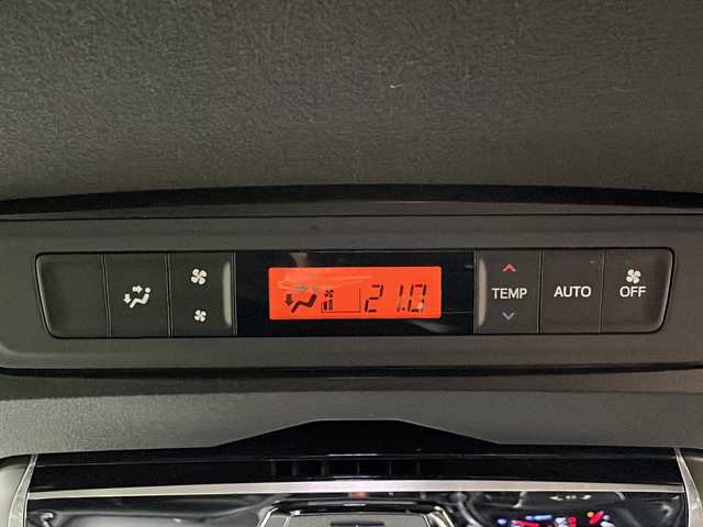 トヨタ ヴォクシー ZS 煌Ⅱ 広島県 2019(令1)年 6万km ブラック 禁煙車/ＡＬＰＩＮＥ１１型ナビ/１２．８型後席フリップダウンモニター/バックカメラ/両側パワースライドドア/クルーズコントロール/ＨＤＭＩ/オートマチックハイビーム/ＥＴＣ/ＭＴモード付ＡＴシフト/ＬＥＤヘッドライト/衝突被害軽減/レーンキープアシスト/踏み間違い防止/純正16インチアルミホイール(205/60/R16)/エアバッグ(運転席/助手席)