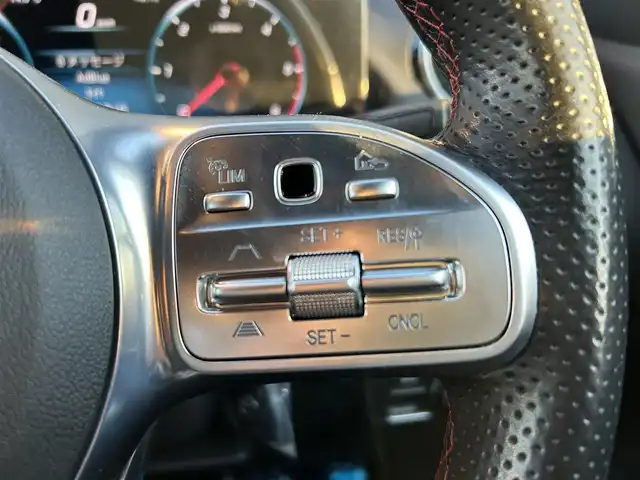 メルセデス・ベンツ Ｂ２００ｄ AMGライン 香川県 2021(令3)年 3.5万km ポーラホワイト アクティブブレーキアシスト/アクティブレーンキーピングアシスト/ブラインドスポット/レーンチェンジアシスト/ワイヤレス充電/ACC/純正ナビ/Bluetooth/地デジ/フロントドラレコ/ETC2.0/オートライト/パドルシフト/シートヒーター/パワーシート/ハーフレザーシート/純正18インチアルミ/コーナーセンサー