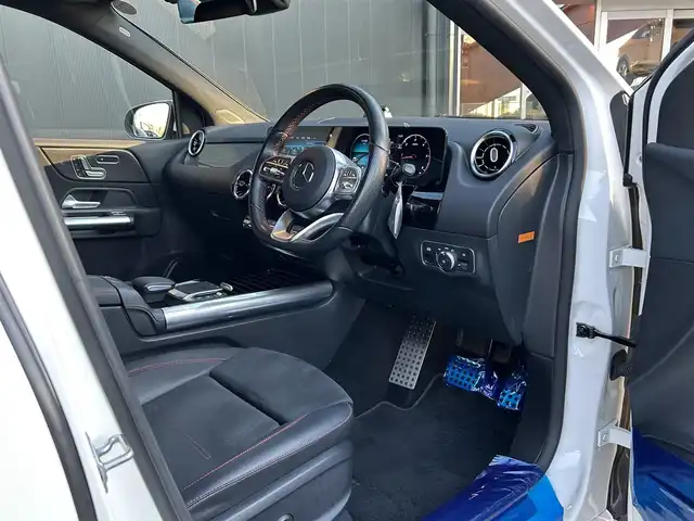 メルセデス・ベンツ Ｂ２００ｄ AMGライン 香川県 2021(令3)年 3.5万km ポーラホワイト アクティブブレーキアシスト/アクティブレーンキーピングアシスト/ブラインドスポット/レーンチェンジアシスト/ワイヤレス充電/ACC/純正ナビ/Bluetooth/地デジ/フロントドラレコ/ETC2.0/オートライト/パドルシフト/シートヒーター/パワーシート/ハーフレザーシート/純正18インチアルミ/コーナーセンサー