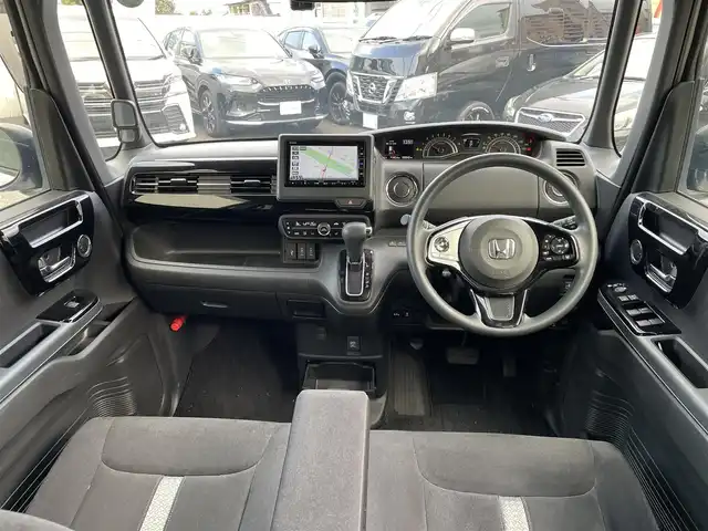 ホンダ Ｎ ＢＯＸ カスタム L 大分県 2021(令3)年 2.1万km プラチナホワイトパール 〇純正メモリーナビ/　CD/DVD/フルセグ/BT/USB/〇バックカメラ/〇クリアランスソナー/〇横滑り防止/〇LKA/〇ホンダセンシング/〇ACC/〇ヘッドライトレベライザー/〇片側パワースライドドア/〇ステアリングスイッチ/〇フロアマット/〇ドアバイザー/〇プライバシーガラス/〇ウインカーミラー/〇ドライブレコーダー/〇保証書/〇取扱説明書/〇スペアキー