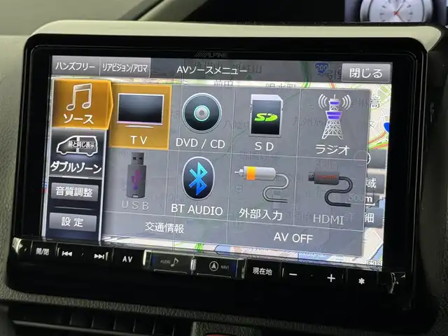トヨタ ヴォクシー ZS 煌 福岡県 2018(平30)年 4.8万km ホワイトパールクリスタルシャイン ワンオーナー　/アルパイン９型ナビ　/バックカメラ　/ＥＴＣ　/前後ドラレコ　/レーダー探知機　/クルーズコントロール　/衝突軽減ブレーキ　/レーンキープ　/オートマチックハイビーム　/ＭＴモード付き　/両側パワースライドドア　/ＬＥＤヘッドライト