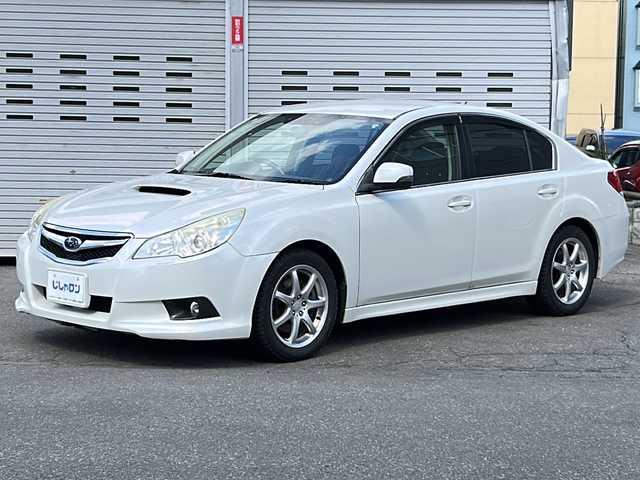 スバル レガシィ Ｂ４ 2．5GT 道央・札幌 2012(平24)年 11.1万km サテンホワイトパール (株)IDOMが運営する【じしゃロン札幌店】の自社ローン専用車両になります。こちらは現金またはオートローンご利用価格です。自社ローンご希望の方は別途その旨お申し付けください。/社外ナビ/ワンセグ/CD/FM/AM/BT/バックカメラ/クルーズコントロール/ETC/４WD/キセノンライト/リモコンキー/純正フロアマット/電動格納ドアミラー/ウィンカードアミラー/社外アルミ/横滑り防止装置