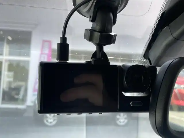レクサス ＣＴ 200h バージョンL 千葉県 2014(平26)年 9.3万km ホワイトパールクリスタルシャイン 純正SDナビ/・フルセグTV/・CD/DVD/BD/・Bluetooth/USB/SD/AUX/バックカメラ/プリクラッシュセーフティ/クルーズコントロール/ビルトインETC2.0/ドライブレコーダー/ステアリングヒーター/フロントシートヒーター/フロントパワーシート/運転席メモリーシート/スマートキーx３/取扱説明書/保証書