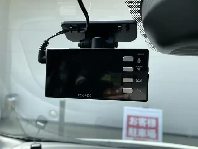 日産 ノート X FOUR スマートセーフティED 青森県 2017(平29)年 9.4万km ホワイト (株)IDOMが運営する【じしゃロン青森店】の自社ローン専用車両になりますこちらは現金、またはオートローンご利用時の価格です。自社ローンご希望の方は別途その旨お申付け下さい。/４ＷＤ/社外メモリーナビ/　AM/FM/CD/DVD/SD/ワンセグＴＶ/全周囲バックカメラ/デジタルインナーミラー/社外ＥＴＣ/横滑り防止装置/レーンアシスト/衝突被害軽減システム/ヘッドランプレベライザー/ドアバイザー/１４インチ純正スチールホイール装着（ホイールキャップ付）