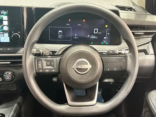日産 ノート X 埼玉県 2021(令3)年 5万km ビビットブルー / スーパーブラック 2トーン エマージェンシーブレーキ/純正９型ディスプレイナビ/ BT/USB/フルセグ/ＨＤＭＩ/カープレイ/全方位カメラ/デジタルインナーミラー/LEDオートライト/純正ドラレコ/ワイヤレス充電/電動パーキングブレーキ/コーナーセンサー/ETC2.0/スマートキー/禁煙車