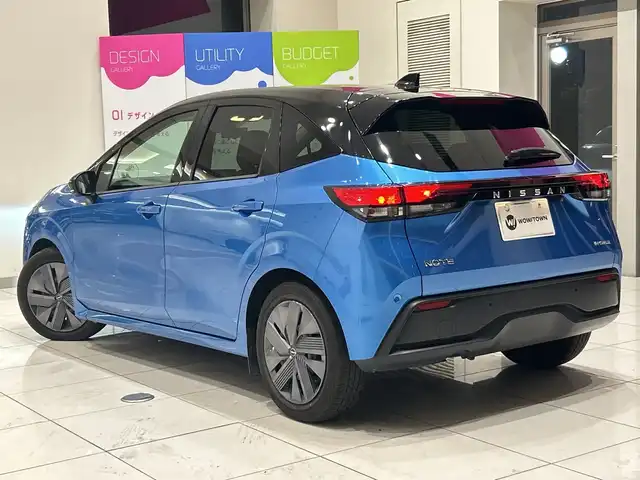 日産 ノート X 埼玉県 2021(令3)年 5万km ビビットブルー / スーパーブラック 2トーン エマージェンシーブレーキ/純正９型ディスプレイナビ/ BT/USB/フルセグ/ＨＤＭＩ/カープレイ/全方位カメラ/デジタルインナーミラー/LEDオートライト/純正ドラレコ/ワイヤレス充電/電動パーキングブレーキ/コーナーセンサー/ETC2.0/スマートキー/禁煙車