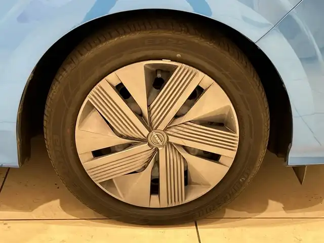 日産 ノート X 埼玉県 2021(令3)年 5万km ビビットブルー / スーパーブラック 2トーン エマージェンシーブレーキ/純正９型ディスプレイナビ/ BT/USB/フルセグ/ＨＤＭＩ/カープレイ/全方位カメラ/デジタルインナーミラー/LEDオートライト/純正ドラレコ/ワイヤレス充電/電動パーキングブレーキ/コーナーセンサー/ETC2.0/スマートキー/禁煙車