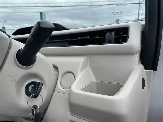 スズキ ワゴンＲ HYBRID FX 山形県 2018(平30)年 1.9万km シルキーシルバーメタリック 4WD/社外オーディオ/アイドリングストップ/シートヒーター/ミラーヒーター/横滑り防止装置/ヘッドライトレベライザー/キーレスキー/純正フロアマット/ドアバイザー/スペアキーあり