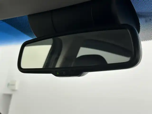 ホンダ ヴェゼル ハイブリッド Z ホンダセンシング 熊本県 2018(平30)年 4.9万km プレミアムクリスタルレッドM ワンオーナー/純正メモリーナビ（VXM-187VFEi)/（CD/DVD/Bluetooth/フルセグTV)/バックカメラ/ビルトインETC/ホンダセンシング/・CMBS/・レーンキープアシスト/・路外逸脱抑制システム/・先行車発進お知らせ/・標識認識機能/・アダプティブクルーズコントロール/ハーフレザーシート/前席シートヒーター/電動パーキングブレーキ/ブレーキホールド/パドルシフト/ステアリングスイッチ/純正１７インチアルミホイール/保証書/取扱説明書