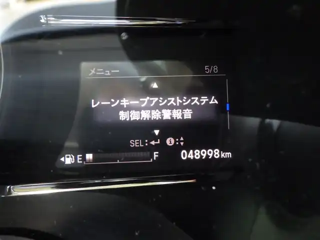 ホンダ ヴェゼル ハイブリッド Z ホンダセンシング 千葉県 2018(平30)年 4.9万km プレミアムクリスタルレッドM ワンオーナー/ホンダセンシング/・衝突軽減ブレーキ（CMBS）/・車線維持支援システム（LKAS）/・アダプティブクルーズコントロール（ACC）/・後方誤発進抑制機能/・誤発進抑制機能/ハーフレザーシート/純正メモリーナビ/地デジTV/【DVD/CD再生機能　Bluetooth接続】/バックカメラ/革巻きステアリング/ステアリングスイッチ/パドルシフト/ETC/LEDヘッドライト/フォグライト/ウインカーミラー/純正17インチアルミホイル/サイド/カーテンエアバッグ/Honda スマートキー