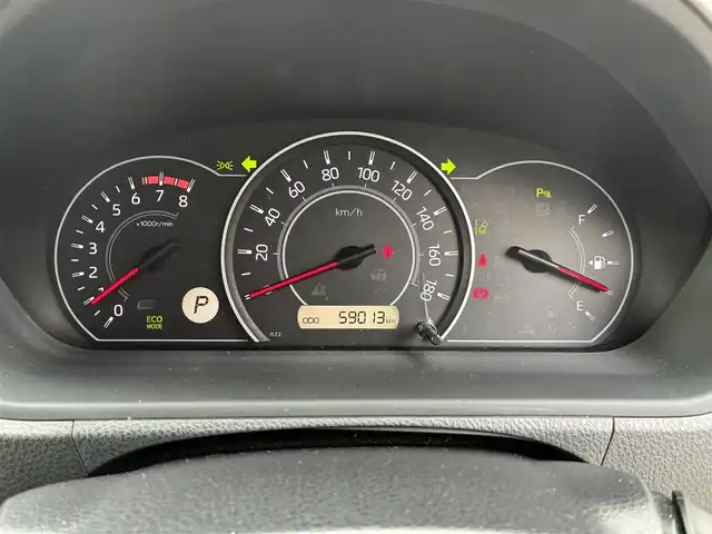 トヨタ ノア X 京都府 2020(令2)年 5.9万km ブラック ワンオーナー/3列シート8人乗り/セーフティセンス/・プリクラッシュセーフティ/・レーンディパーチャーアラート/・ハイビームアシスト/・先行車発進お知らせ/パイオニア10型メモリーナビ/・フルセグTV/・CD/DVD/SD再生/・バックカメラ/・BT接続/パイオニア9型プライベートモニター（2列目）/パイオニアサテライトスピーカー/ETC/ステアリモコン/クルーズコントロール/セルスター前方ドラレコ/プッシュスタート/スマートキー×2個/ロールアップサンシェード/純正フロアマット/純正ドアバイザー/車両保証書/車両取説/ナビ取説
