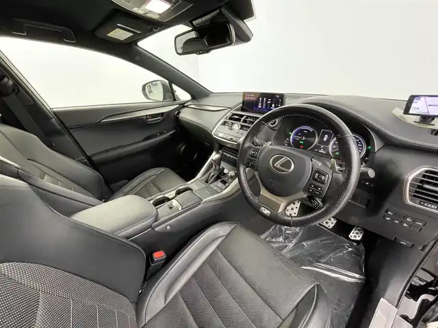 レクサス ＮＸ 300h Fスポーツ 埼玉県 2019(令1)年 5万km ブラック 純正ナビ　フルセグ　ＢＴ　ＤＶＤ　パノラミックビューモニター　アダプティブクルーズコントロール　前席シートヒーター　ベンチレーション　メモリーシート　ＥＴＣ２．０　ハンドルヒーター　レーダー探知機