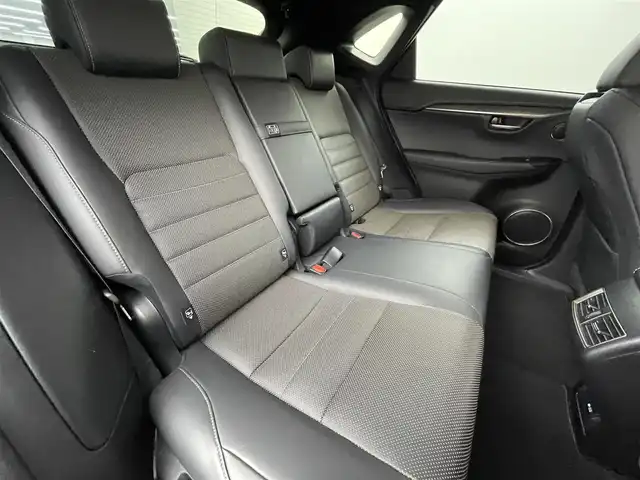 レクサス ＮＸ 300h Fスポーツ 埼玉県 2019(令1)年 5万km ブラック 純正ナビ　フルセグ　ＢＴ　ＤＶＤ　パノラミックビューモニター　アダプティブクルーズコントロール　前席シートヒーター　ベンチレーション　メモリーシート　ＥＴＣ２．０　ハンドルヒーター　レーダー探知機