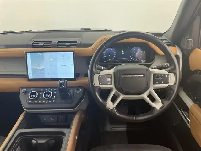ランドローバー ランドローバー ディフェンダー 90 XダイナミックHSE 岡山県 2022(令4)年 1.5万km 黒 純正ナビ/全周囲カメラ/アップルカープレイ/アンドロイドオート/レザーシート/シートヒーター/パノラマガラスサンルーフ/ロートラクションローンチ/ACC/アイドリングストップ/エアサス/ローレンジ/ウエイドセンシング/オートライト/オートワイパー/USB/ドラレコ/MERIDIANスピーカー/ETC/ユピテル/PDC/サイドステップ