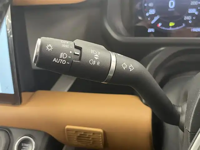 ランドローバー ランドローバー ディフェンダー 90 XダイナミックHSE 岡山県 2022(令4)年 1.5万km 黒 純正ナビ/全周囲カメラ/アップルカープレイ/アンドロイドオート/レザーシート/シートヒーター/パノラマガラスサンルーフ/ロートラクションローンチ/ACC/アイドリングストップ/エアサス/ローレンジ/ウエイドセンシング/オートライト/オートワイパー/USB/ドラレコ/MERIDIANスピーカー/ETC/ユピテル/PDC/サイドステップ