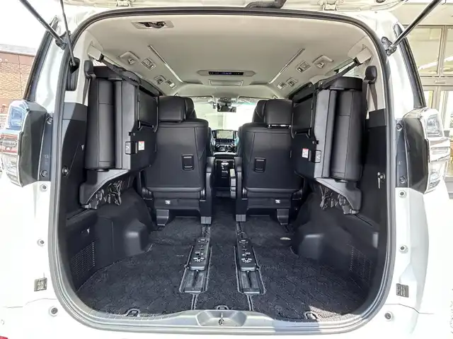 トヨタ ヴェルファイア Z Gエディション 福岡県 2019(令1)年 4万km ホワイトパールクリスタルシャイン ワンオーナー/純正10インチSDナビ【NSZN-Z68T】/(AM/FM/CD/DVD/Bluetooth/フルセグTV)/バックカメラ/黒レザーシート/純正12.1インチフリップダウンモニター【V12T-R68C】/トヨタセーフティーセンス/・プリクラッシュセーフティ/・車線逸脱警報/・オートマチックハイビーム/・ロードサインアシスト/・レーダークルーズコントロール/・先行車発進告知機能/横滑り防止装置/盗難防止装置/両側パワースライドドア/パワーバックドア/純正18インチアルミホイール/ドアバイザー/前方ドライブレコーダー【DRT-H68A】/ビルトインETC/ステアリングヒーター/シートヒーター＆ベンチレーター（D/N）/パワーシート(D/N)/シートメモリー(D)/プッシュスタート/ブレーキホールド/純正フロアマット/保証書/取扱説明書/ナビ取扱説明書/後席モニター取扱説明書